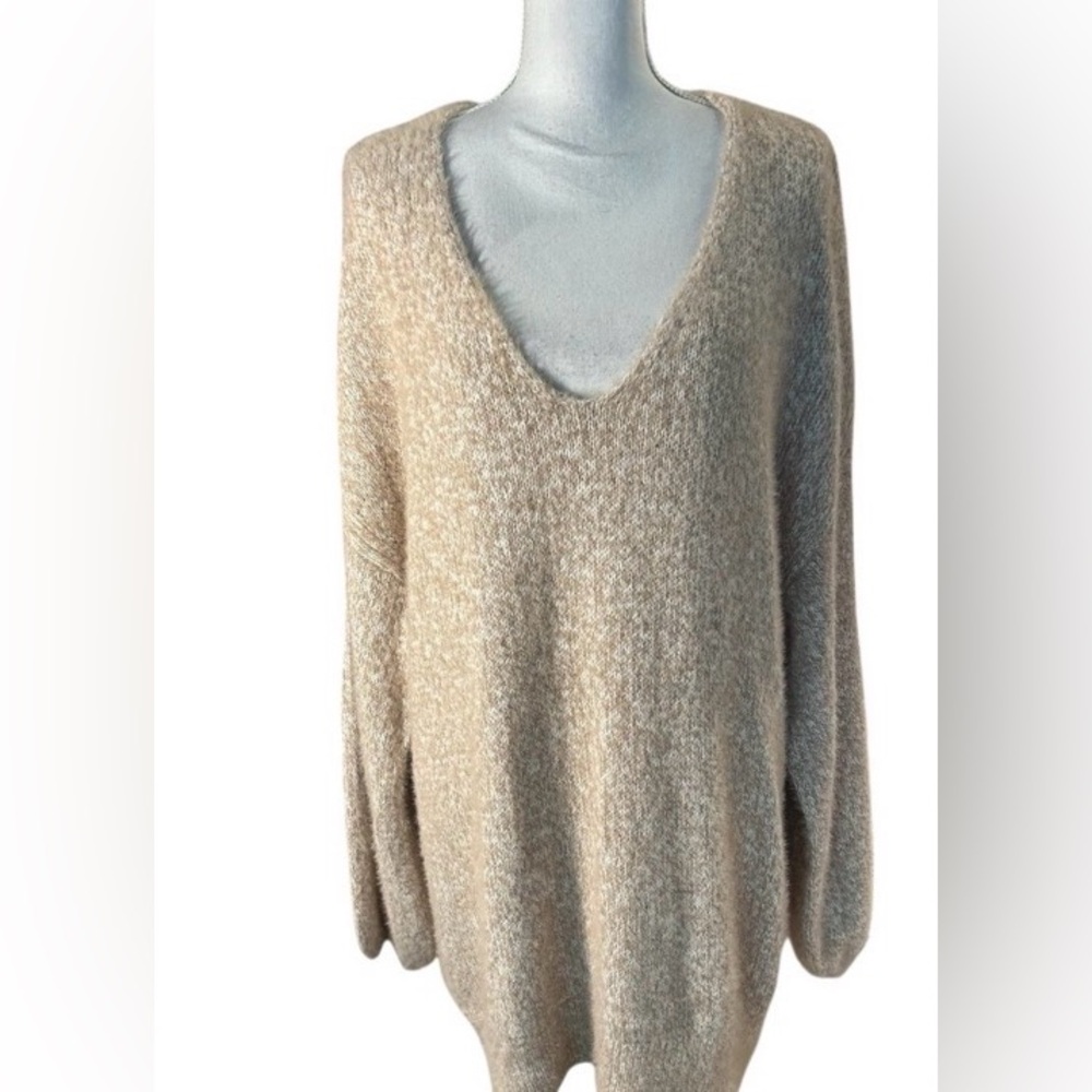 Super Soft V-Neck Sweater NWT